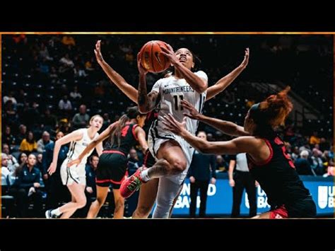 Canadian Aaliyah Edwards Paige Bueckers Lead UConn Over Jackson State