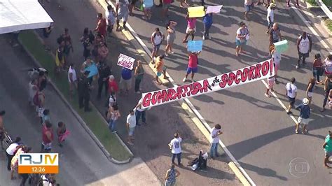 Moradores De Guaratiba Fazem Protesto Pedindo Melhorias RJ1 G1