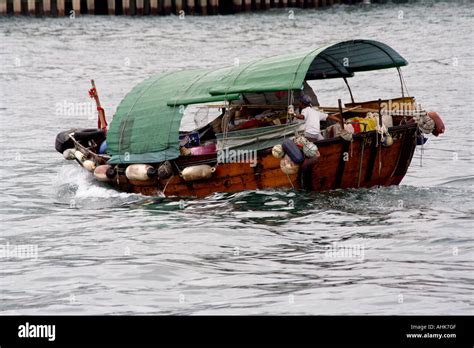 Small Junk Boat Harbor Hi Res Stock Photography And Images Alamy