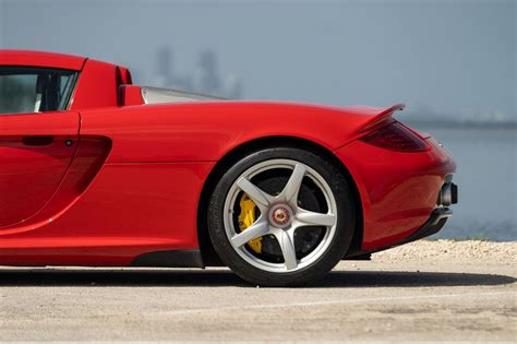 Porsche Carrera Gt Guards Red Fabricante Porsche Planetcarsz