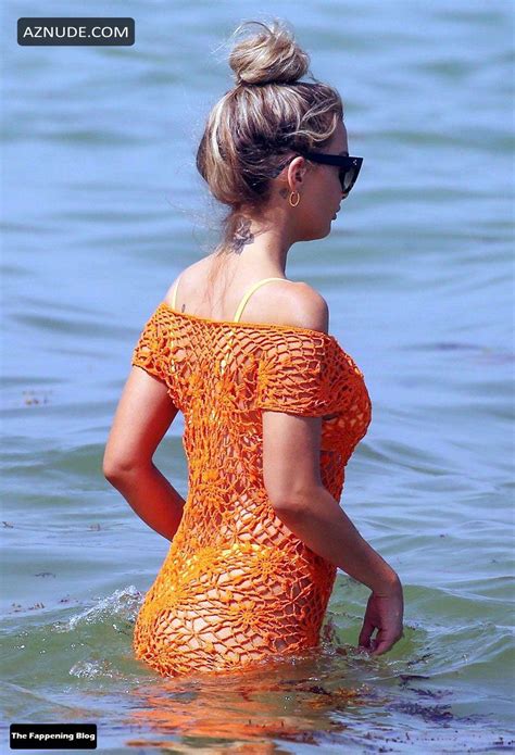 Emily Sears Nude And Sexy Photos Collection AZNude