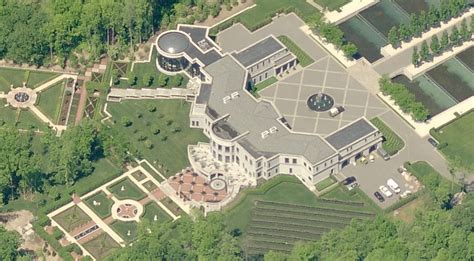 Billionaire Home Addresses — Villa Collina Vernon Hill Mansion