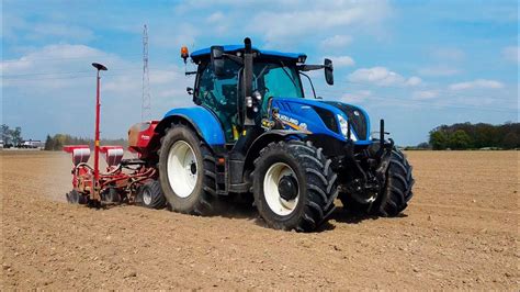 Smerfy W Akcji Uprawa Nawozy Siew QQ 2023New Holland T7 270 TM