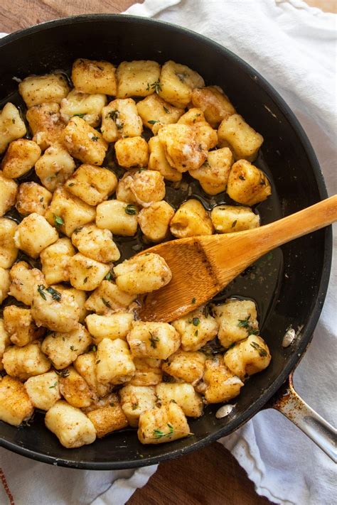 Giadas Gnocchi With Thyme Butter Sauce Giadzy Recipe In 2020