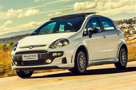 Fiat Punto 2017 Sporting Automático Preço Consumo teto solar Fotos