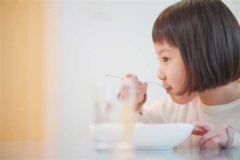 「よく噛んで食べる」と健康になる？噛むことがもたらすメリット 【もちはだ本店】