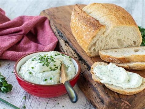 Garlic And Herb Cheese Spread