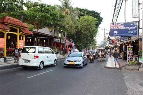 【インドネシア旅 2】世界中の風に吹かれて 世界中の風に吹かれて