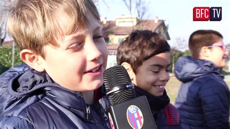 I Bambini Della Scuola Calcio Intervistano Masina Youtube