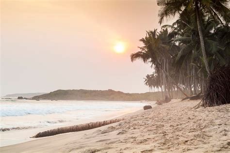 8 Breathtaking Beaches In Ghana That You're Going To Love!