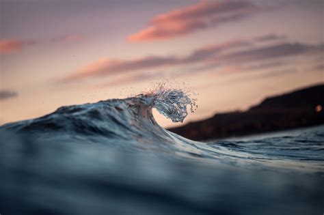 A Qu Se Debe El Movimiento De Las Olas National Geographic En Espa Ol