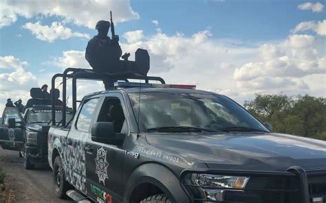 Localizan ocho cadáveres envueltos en cobijas en una carretera de