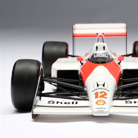 The Iconic McLaren MP4/4 – Amalgam Collection