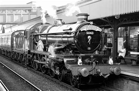 5043 Earl Of Mount Edgcumbe Birmingham Moor Street Old Steam Train