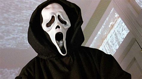 Lottery winner takes prize in ‘Scream’ mask