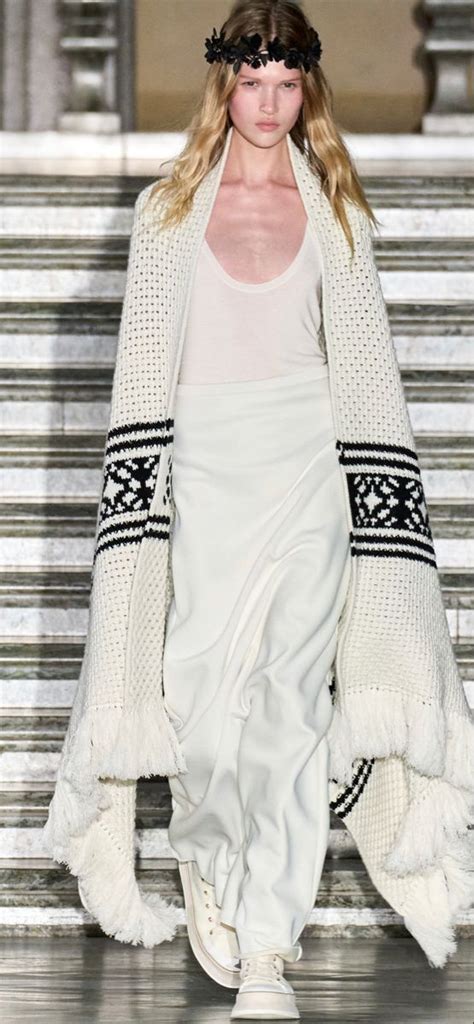 Knitwear Inspiration Knitwear Fashion Couture Nivea Max Mara Rtw