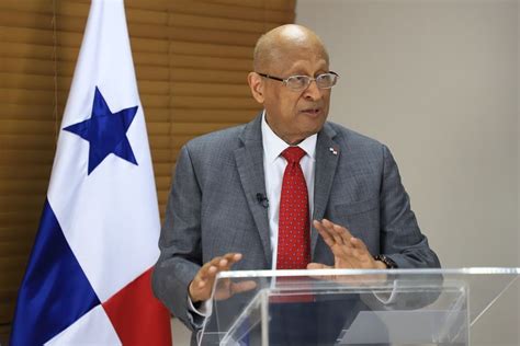 Ministro H Ctor Alexander Es Elegido Presidente Del Consejo Regional De