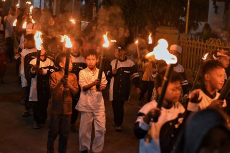 Tradisi Pawai Obor Pada Malam Tahun Baru Islam Wonderful Journey