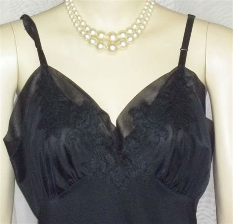 Vintage Van Raalte Full Slip Suavette Black 36 Lacy Lace By