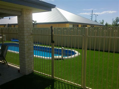 Pool Fencing - Harrisdale Fencing | Colorbond Hardifence Timber Pool