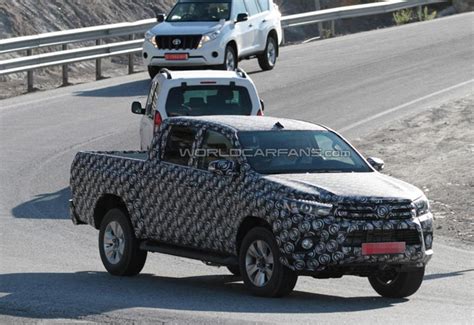 Nova Toyota Hilux Flagrada Na Europa