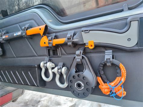 Самохват или универсальные крепления для такелажа. — Land Rover ...