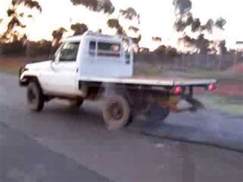 LandCruiser Huge Burnout - YouTube