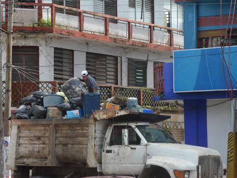 Por camiones sin mantenimiento se retrasa recolección de basura en Las