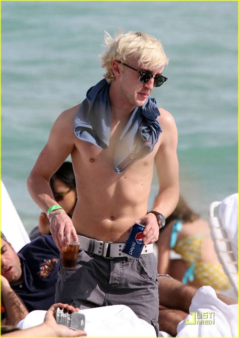 Full Sized Photo Of Tom Felton Jade Olivia Kiss Beach 10 Tom Felton