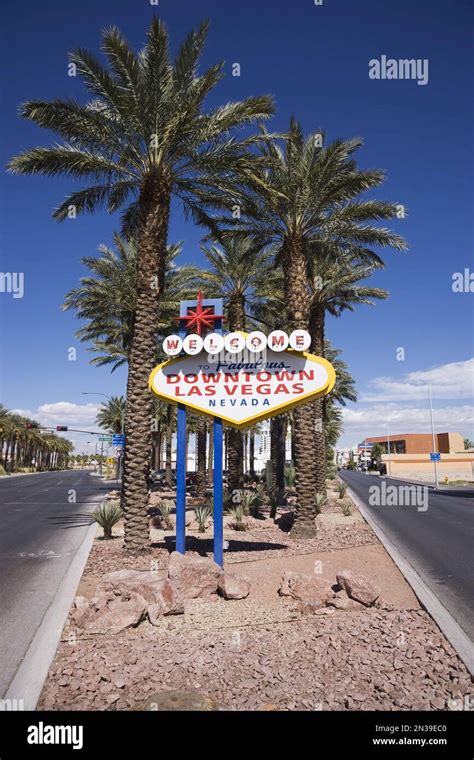 Welcome to Las Vegas Sign, Las Vegas Blvd, Las Vegas, Nevada, USA Stock ...