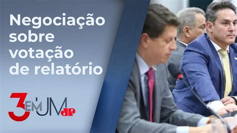 Parlamentares governistas pedem vista de relatório e adiam encerramento