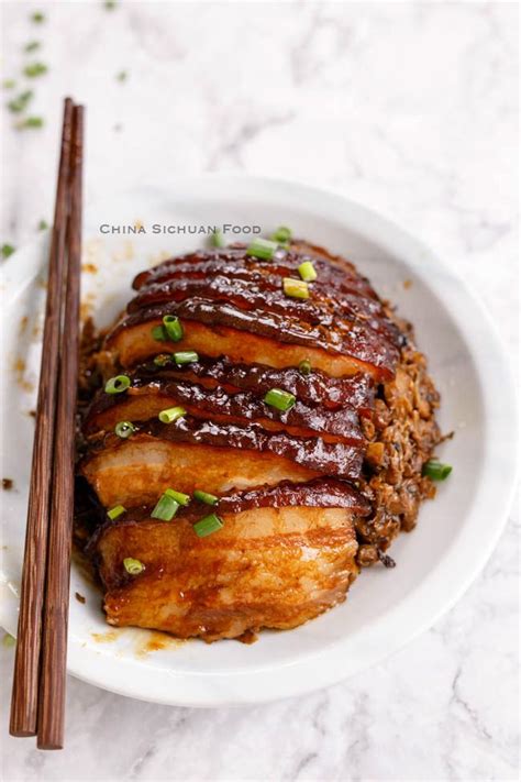 Mei Cai Kou Rou Steamed Pork With Preserved Mustard Pork Belly