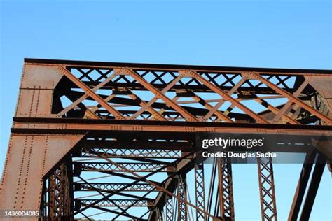 Cantilever Truss Bridge Photos And Premium High Res Pictures Getty Images