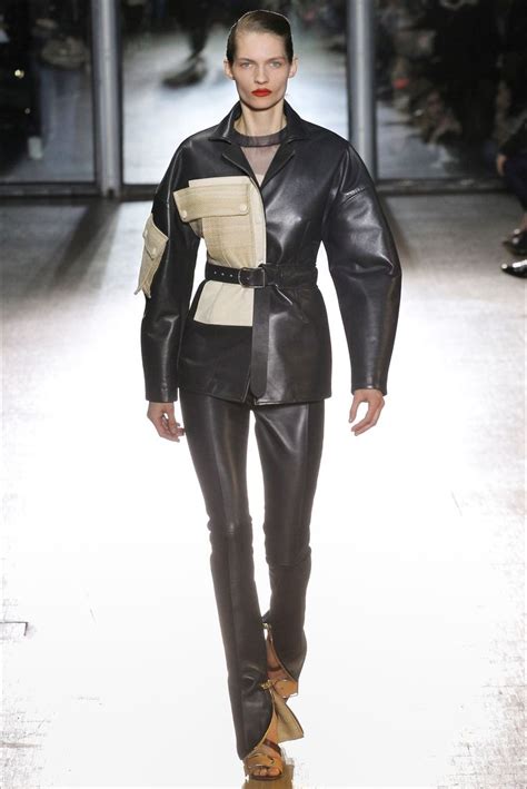 Sfilata Acne Studios Parigi Collezioni Autunno Inverno 2015 16