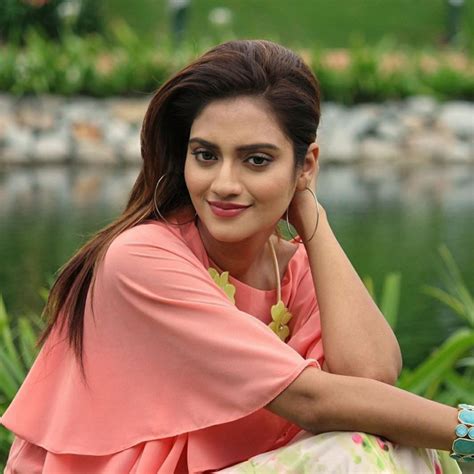 Nusrat Jahan Hot Photos Beautiful Wallpaper Hd Pics New Images