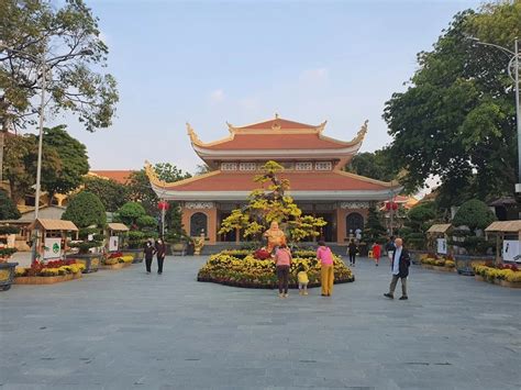 Hoang Phap Buddhist Temple: A complete tourist guide