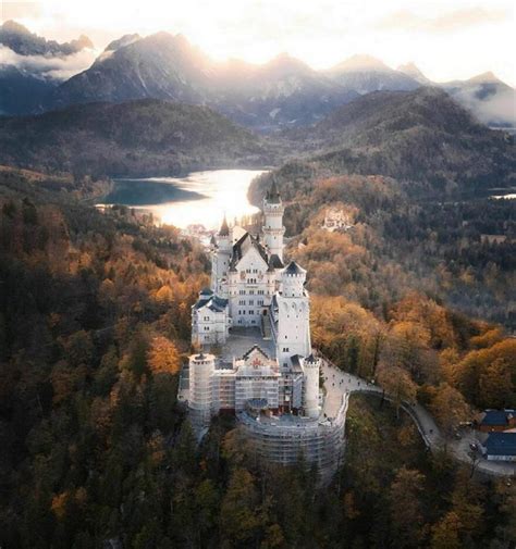 Solve Neuschwanstein Castle Germany Jigsaw Puzzle Online With 600 Pieces