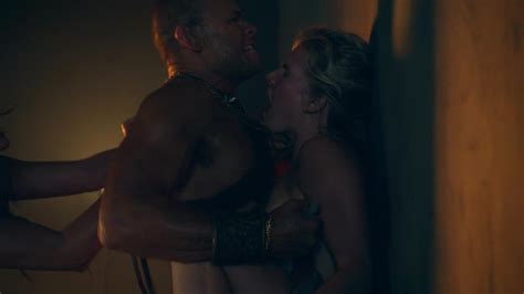 Bonnie Sveen Nuda ~30 Anni In Spartacus Vengeance