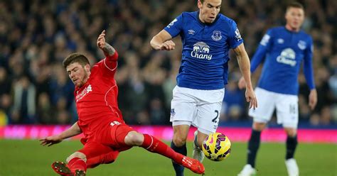 Bayern Munich Target Seamus Coleman As Everton Face Battle To Keep Hold