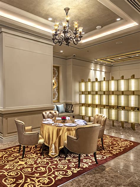 Luxury Hotel Booking in Kolkata - ITC Royal Bengal, Kolkata