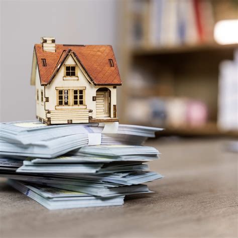 Our editor explains the process of fact-checking at the newsleader 26