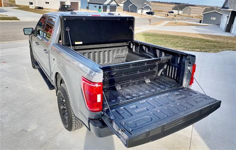 Finally got my bed setup: bed liner, tonneau cover, and bed divider. | Page 2 | F150gen14 ...