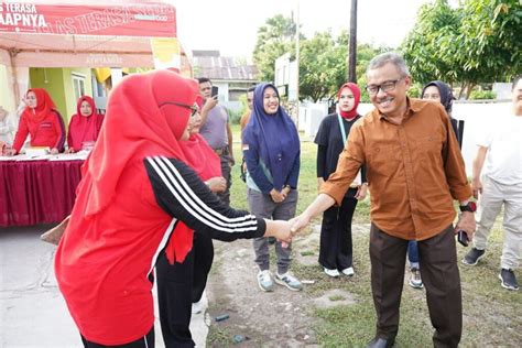 Pencanangan Kampung Gerakan Masyarakat Hidup Sehat Germas Di Rw