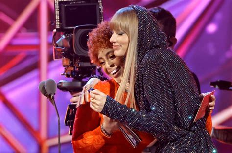 Taylor Swift Unveils Surprise Guest Ice Spice For The Live Premiere Of ‘karma Remix