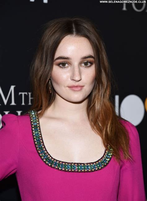 Kaitlyn Dever Celebrity Sexy Babe Beautiful Posing Hot