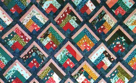 Make A Scrappy Quarter Log Cabin Quilt Inspired Quilting By Lea Louise