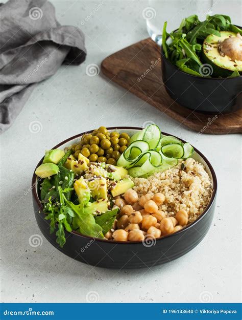 Healthy Vegetable Lunch From The Buddha Bowl With Quinoa Avocado Chickpeas Healthy Food Dish