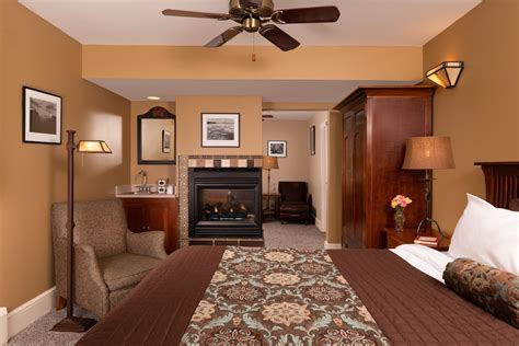 1 Best Deep Creek Lake Hotel Luxurious Lake Pointe Inn