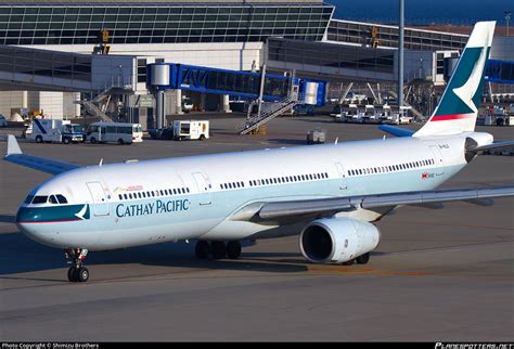 B Hlo Cathay Pacific Airbus A Photo By Shimizu Brothers Id