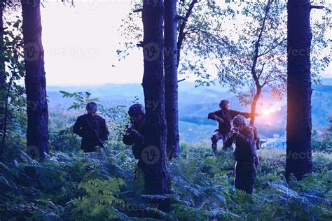 Military soldiers in field 11868385 Stock Photo at Vecteezy